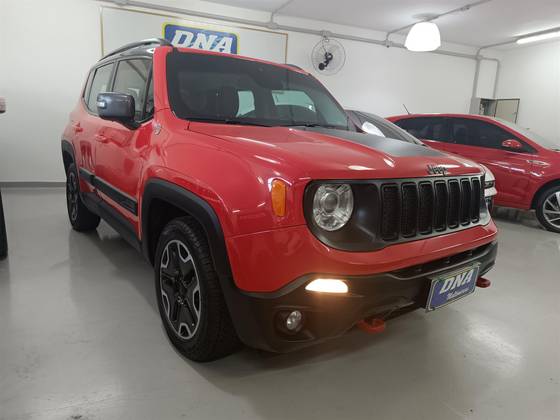 JEEP RENEGADE 2.0 16V TURBO DIESEL TRAILHAWK 4P 4X4 AUTOMÁTICO JEEP RENEGADE 2.0 16V TURBO DIESEL TRAILHAWK 4P 4X4 AUTOMÁTICO